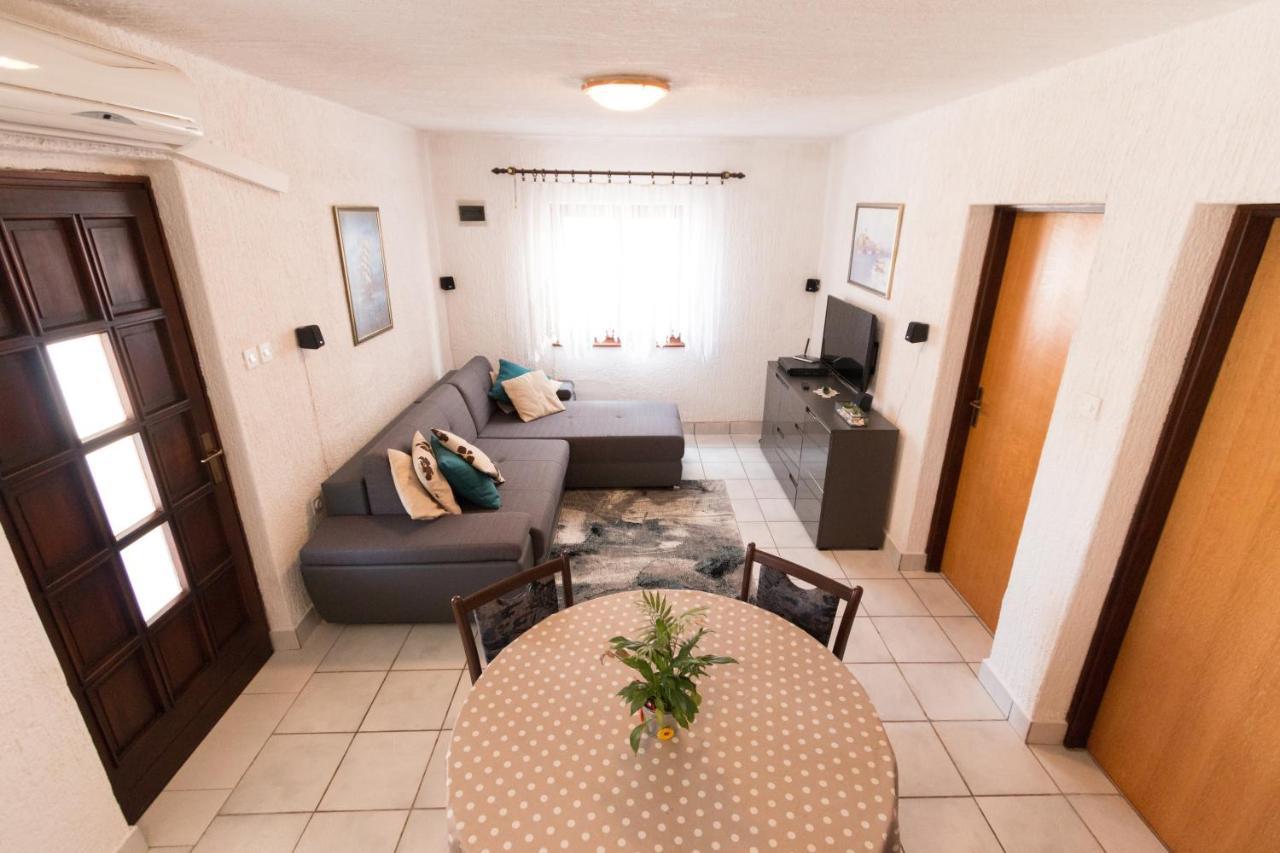 Вилла Holiday House Tara Вир Экстерьер фото