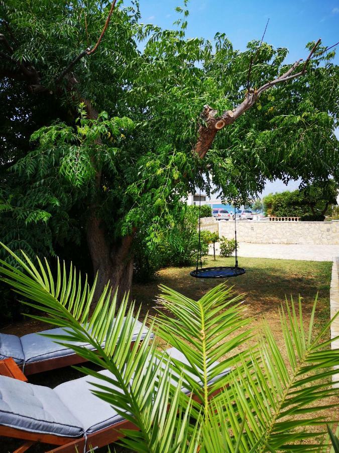 Вилла Holiday House Tara Вир Экстерьер фото